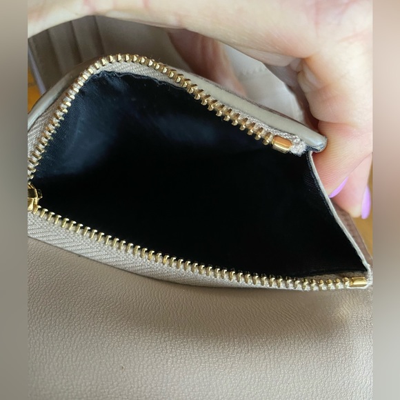 Saint Laurent YSL Gaby Envelope Trifold Quilted Leather Wallet - Picture 8 of 16